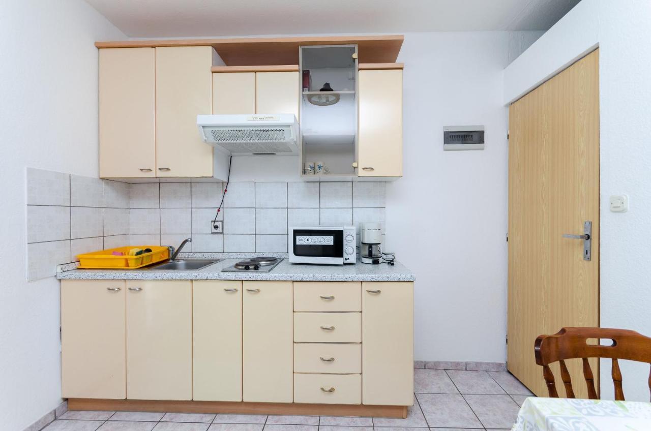 Apartments Anica J Lopar Exterior photo